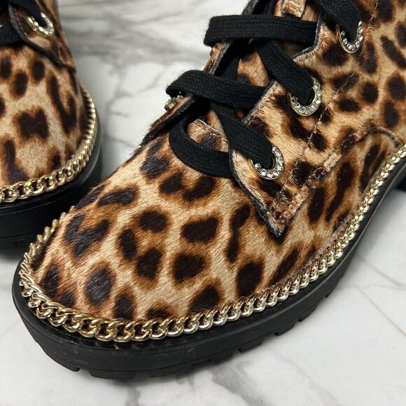 Gianni Bini Leopard Print Calf Hair Lace Up Ankle Boots Size 6.5 - Picture 8 of 10